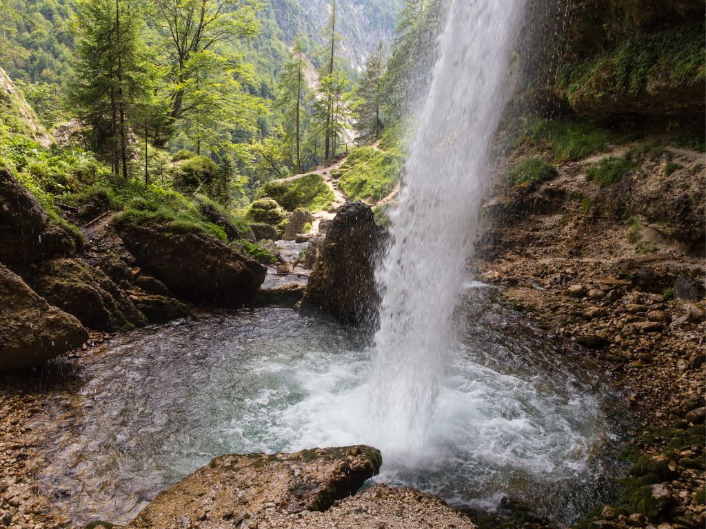 découverte de la cascade de Pericnik