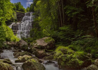 La cascade du hérisson, dans le Jura